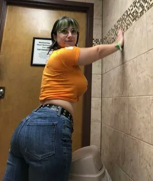 Emocranberries OnlyFans Leaked Free Thumbnail Picture - #rsC6Bwzsec