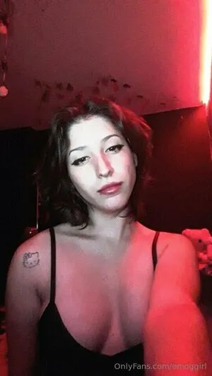 Emoggirl OnlyFans Leaked Free Thumbnail Picture - #bU6eDvdv1l
