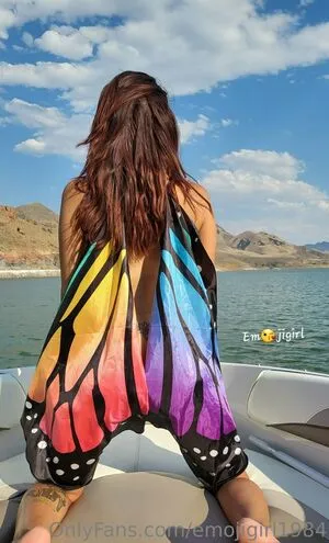 Emojigirl1984 OnlyFans Leaked Free Thumbnail Picture - #29jxIkWqH5