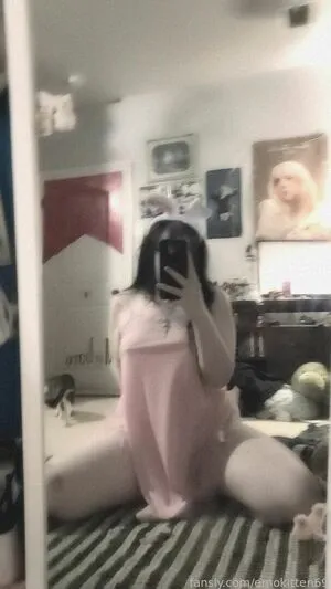 Emokitten69 OnlyFans Leaked Free Thumbnail Picture - #rAMlHLN6Kl
