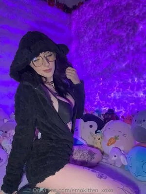 Emokitten_xoxo OnlyFans Leaked Free Thumbnail Picture - #0wl6oUMyNW