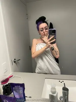 Emokitten_xoxo OnlyFans Leaked Free Thumbnail Picture - #GBL3iA1mG4