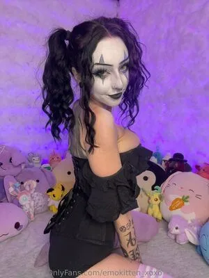 Emokitten_xoxo OnlyFans Leaked Free Thumbnail Picture - #L8AcCddrKc