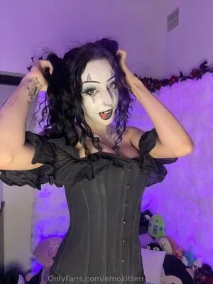 Emokitten_xoxo OnlyFans Leaked Free Thumbnail Picture - #U7hR7ByhcF