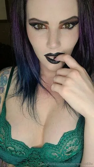 Emoscreamo69x OnlyFans Leaked Free Thumbnail Picture - #SzIxkdaOy0