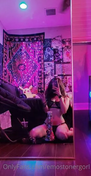 Emostonergorl OnlyFans Leaked Free Thumbnail Picture - #4qAaxaE5YN