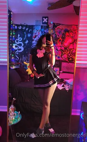 Emostonergorl OnlyFans Leaked Free Thumbnail Picture - #TtuovfipeK