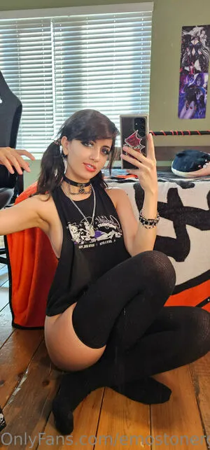 Emostonergorl OnlyFans Leaked Free Thumbnail Picture - #Xm7i7c9gW2
