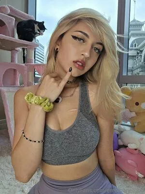 Emostonergorl OnlyFans Leaked Free Thumbnail Picture - #auyekeVtJe