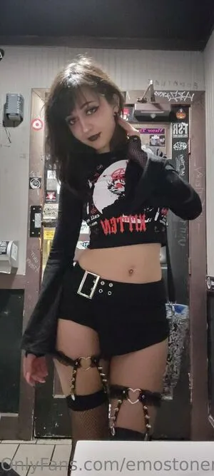 Emostonergorl OnlyFans Leaked Free Thumbnail Picture - #cMw304gzM5