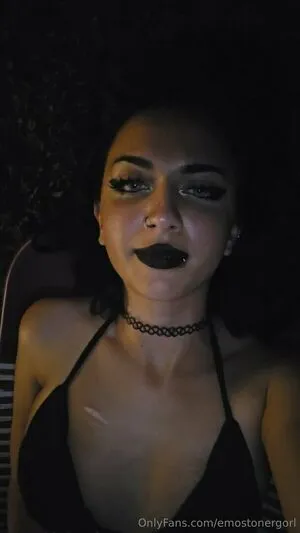 Emostonergorl OnlyFans Leaked Free Thumbnail Picture - #dtLHg37sfF