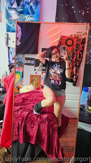 Emostonergorl OnlyFans Leaked Free Thumbnail Picture - #jXU6Co0stR