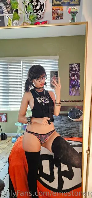 Emostonergorl OnlyFans Leaked Free Thumbnail Picture - #nxXfbECTEv