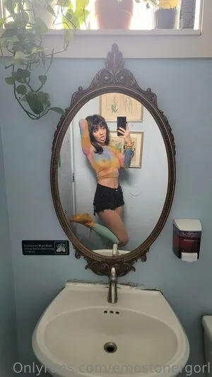 Emostonergorl OnlyFans Leaked Free Thumbnail Picture - #p9caK3z2wh