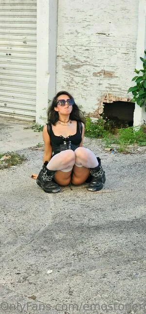 Emostonergorl OnlyFans Leaked Free Thumbnail Picture - #q60AABfVHV