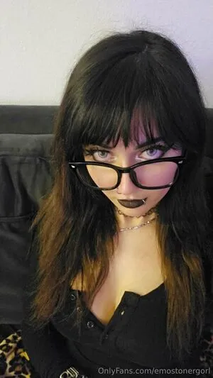Emostonergorl OnlyFans Leaked Free Thumbnail Picture - #tgsv718ejj