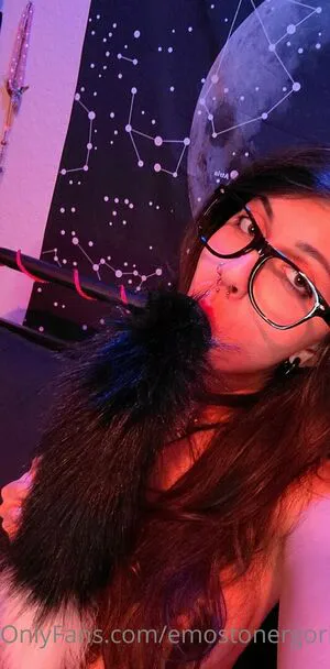 Emostonergorl OnlyFans Leaked Free Thumbnail Picture - #upo3EQiR42