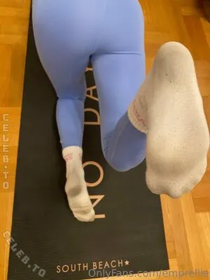 Emprellie OnlyFans Leaked Free Thumbnail Picture - #VDedgP6Zl3