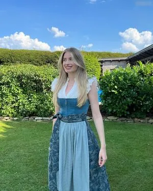 Empresslaurasophie OnlyFans Leaked Free Thumbnail Picture - #9ch8y4SRPu