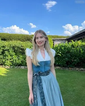Empresslaurasophie OnlyFans Leaked Free Thumbnail Picture - #ezh94BdnN8