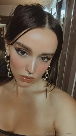 Empressol OnlyFans Leaked Free Thumbnail Picture - #jn1JcAnQAv
