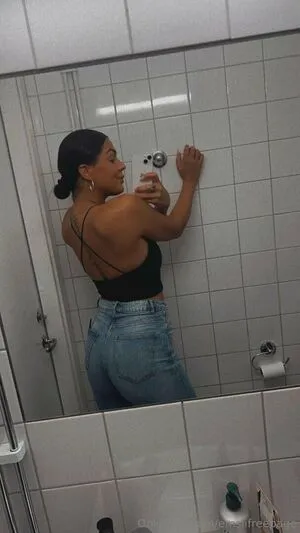 Emsiifreepage OnlyFans Leaked Free Thumbnail Picture - #eU9BzjyEep