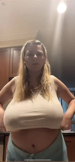 Emspensiveemily OnlyFans Leaked Free Thumbnail Picture - #T4Yi4iUlDO