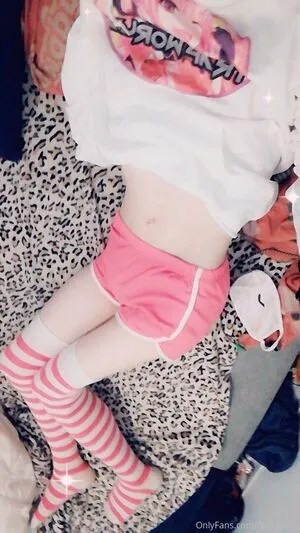 Emster6969 OnlyFans Leaked Free Thumbnail Picture - #i6RQ4O22At