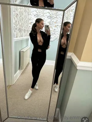 Emy Lou OnlyFans Leaked Free Thumbnail Picture - #zp8TiZGGU5