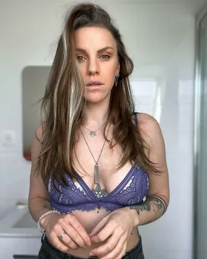 Emy Ltr OnlyFans Leaked Free Thumbnail Picture - #26dEWdN94R