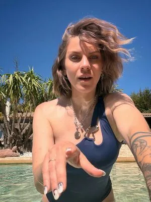 Emy Ltr OnlyFans Leaked Free Thumbnail Picture - #s5aSQakjmS