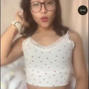 Emy OnlyFans Leaked Free Thumbnail Picture - #Wh6P403ipf