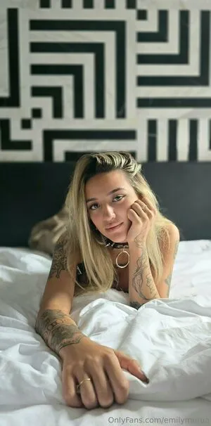 Emylee01 OnlyFans Leaked Free Thumbnail Picture - #x4X8UkTp6g