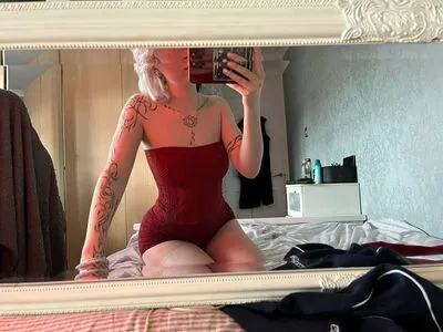 Emzeeni OnlyFans Leaked Free Thumbnail Picture - #UWniYi5EO5