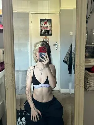 Emzeeni OnlyFans Leaked Free Thumbnail Picture - #lfuH0PmIOY