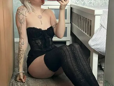 Emzeeni OnlyFans Leaked Free Thumbnail Picture - #rs3CdKqnsV