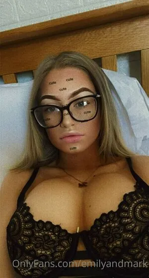 Emzjb OnlyFans Leaked Free Thumbnail Picture - #MbDGlss9mA