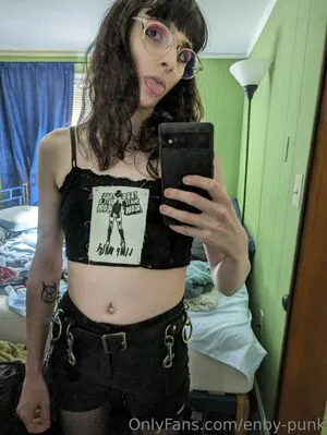 Enby Punk OnlyFans Leaked Free Thumbnail Picture - #QXxYTN9Hb1