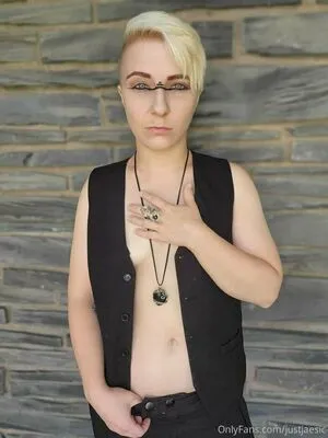 Enbyenvy3 OnlyFans Leaked Free Thumbnail Picture - #qzwagc9KL6