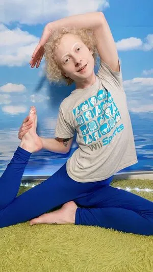 Enbyjupiter OnlyFans Leaked Free Thumbnail Picture - #dpr7pruIBg