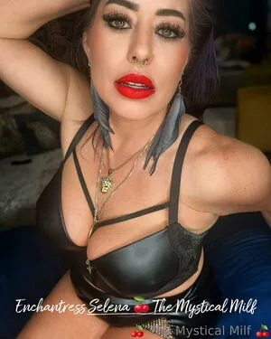 Enchantressselenafree OnlyFans Leaked Free Thumbnail Picture - #1SopuXd0pc