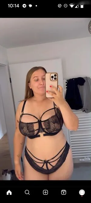 Endlich Zufrieden OnlyFans Leaked Free Thumbnail Picture - #AFRGK89RhO
