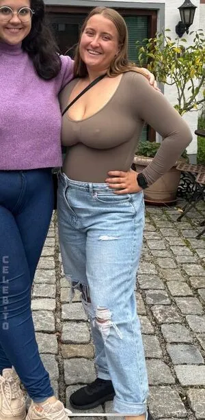 Endlich Zufrieden OnlyFans Leaked Free Thumbnail Picture - #KG5153DOEX