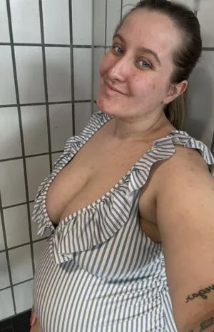 Endlich Zufrieden OnlyFans Leaked Free Thumbnail Picture - #Pi5b8Jbubb