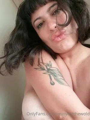 Enjoyingthewold OnlyFans Leaked Free Thumbnail Picture - #H3h7nn1n8S
