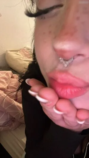 Ennachenxo OnlyFans Leaked Free Thumbnail Picture - #hivHjaOang