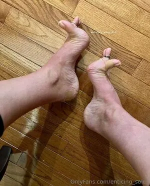 Enticing Soles OnlyFans Leaked Free Thumbnail Picture - #2x42zcH6c4