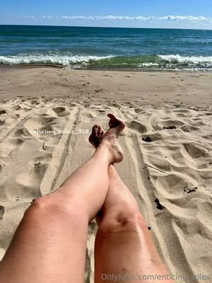 Enticing Soles OnlyFans Leaked Free Thumbnail Picture - #KAIAxczPSF