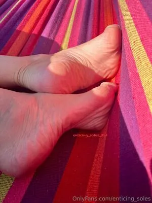 Enticing Soles OnlyFans Leaked Free Thumbnail Picture - #S1GzRoA21A