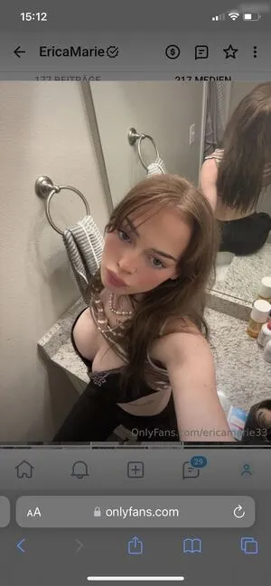 Ericamarie33 OnlyFans Leaked Free Thumbnail Picture - #aExQ3yMDot